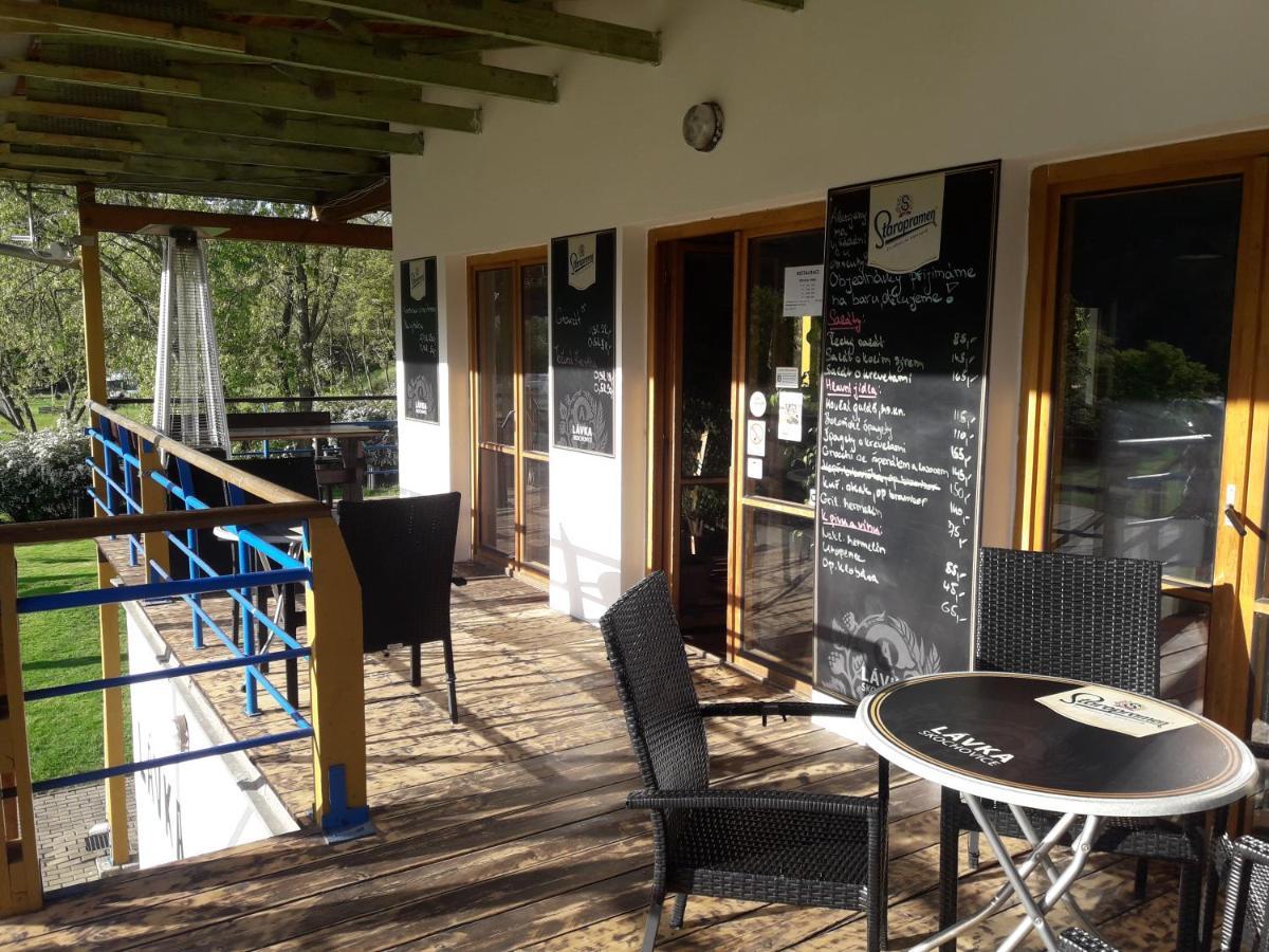 Lavka Park Skochovice Hotel Vrane nad Vltavou Luaran gambar
