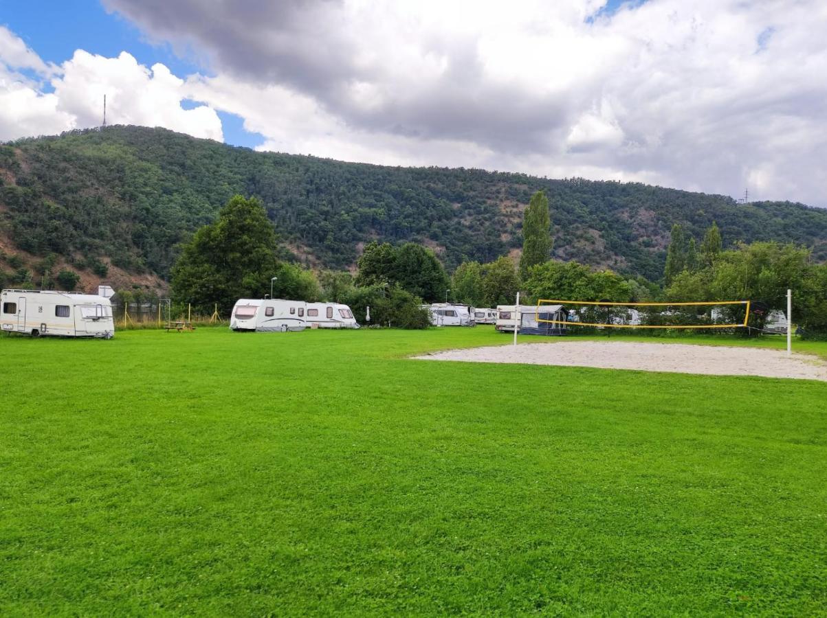 Lavka Park Skochovice Hotel Vrane nad Vltavou Luaran gambar
